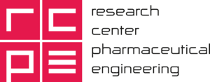 Das Log besteht aus zwei mal zwei roten Quadraten in denen je ein Buchstabe ist. Die Buchstaben sind "r", "c", "p", und "e". daneben steht "research center pharmaceutical engineering".