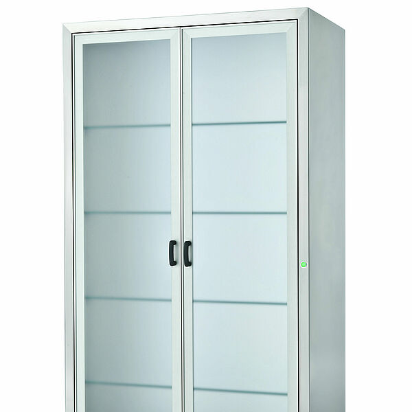 A metal wardrobe- looking device with multiple ESG glass panes